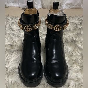 Women’s Black Leather Ankle Boot With Belt